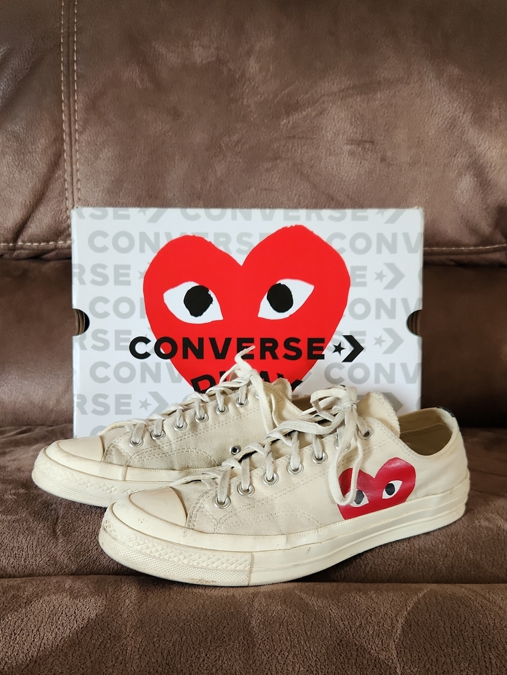 Converse PLAY Low Top Sneakers in Cream with Red Heart